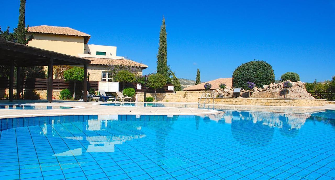2 Bedroom Apartment Avdimou With Stunning Sea Views, Aphrodite Hills Resort 库克里亚 外观 照片